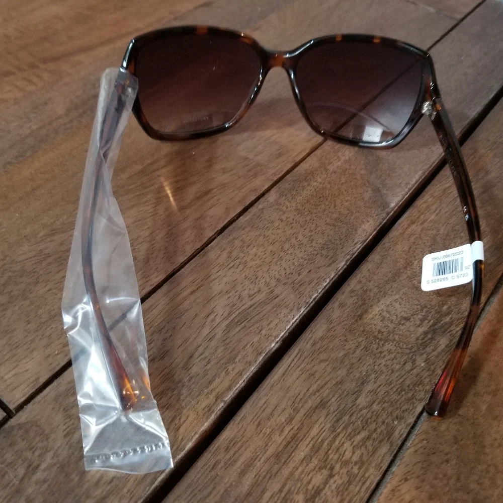 Ann Taylor Tortoise Shell Women's Sunglasses - Picture 4 of 8